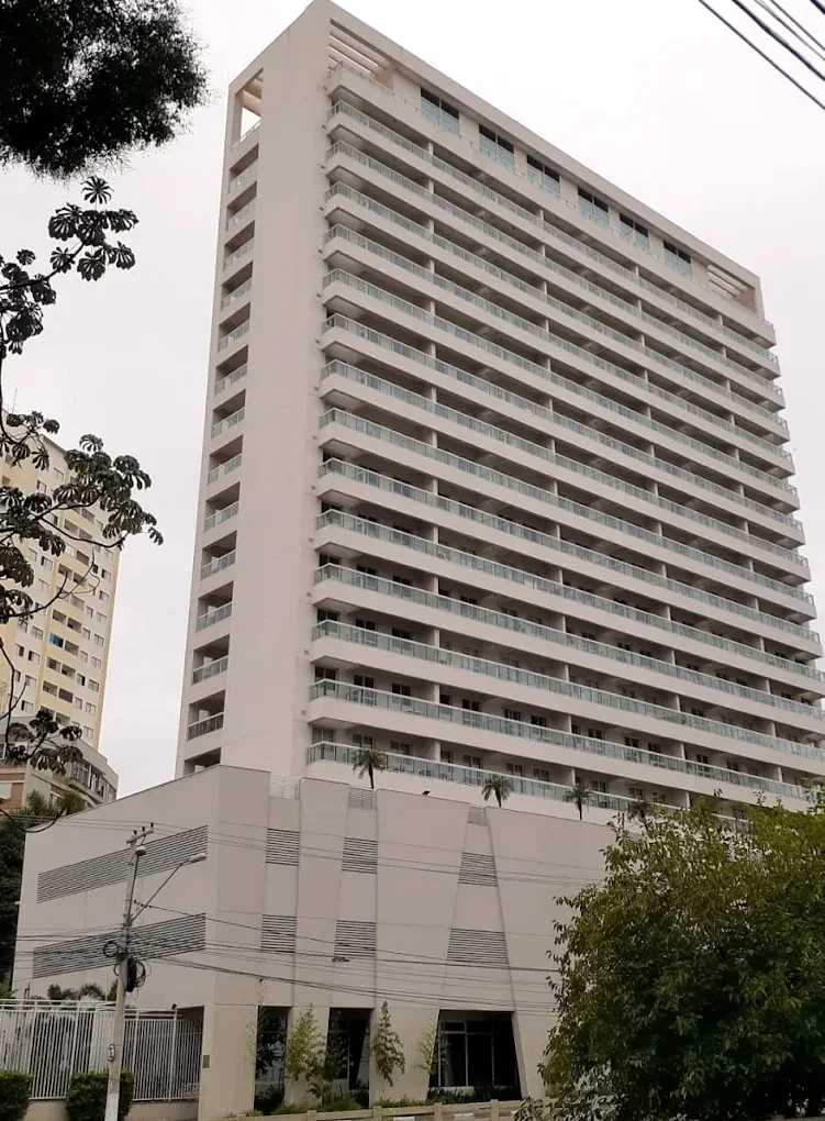 Prédio do consultório na Avenida Orosimbo Maia em Campinas