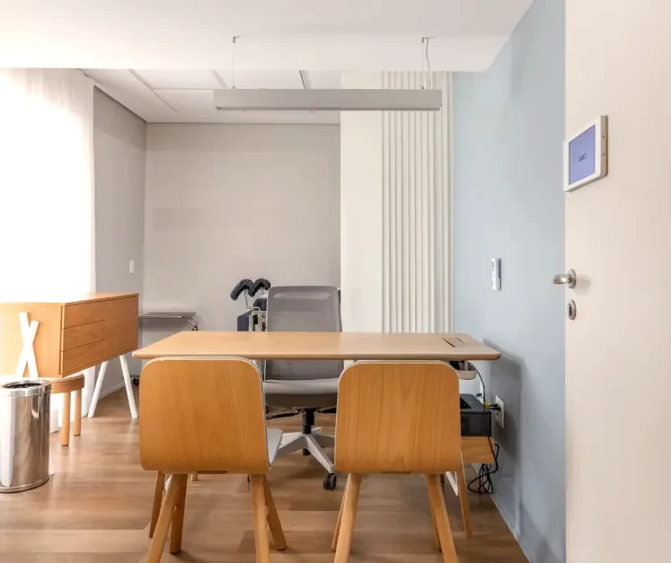 Sala de consulta dermatológica particular em Campinas